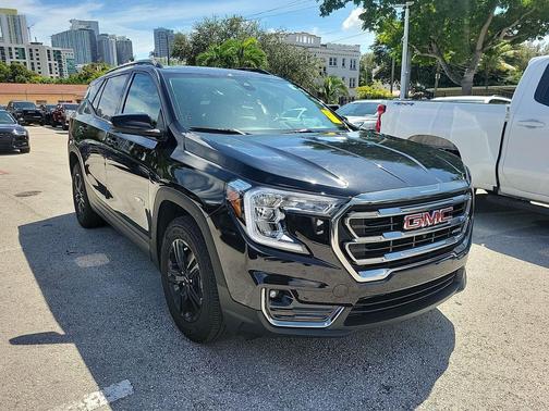 2024 GMC Terrain AWD AT4