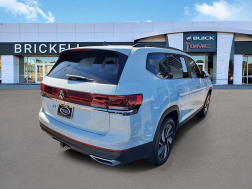 2024 Volkswagen Atlas 2.0T SE w/Technology