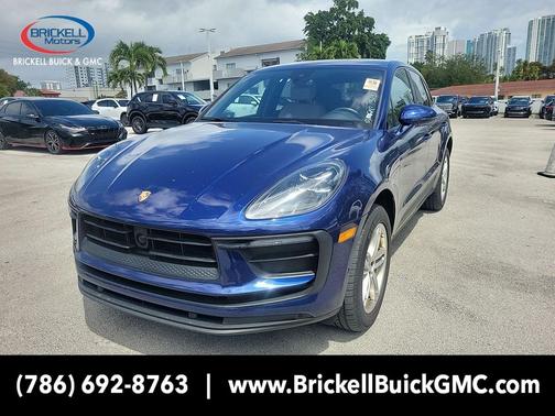 Gentian Blue Metallic 2024 Porsche Macan Macan S