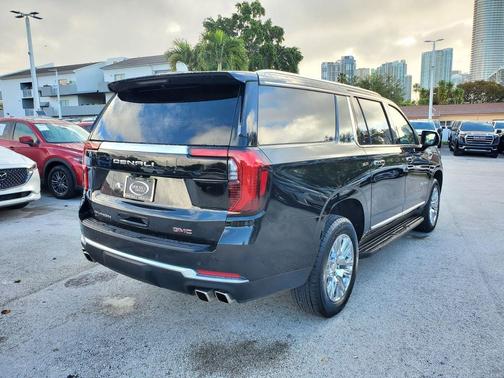 2025 GMC Yukon XL Denali