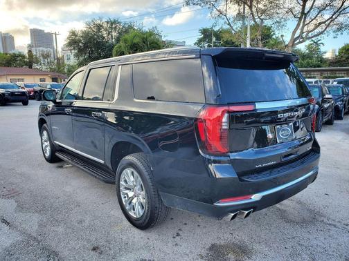 2025 GMC Yukon XL Denali