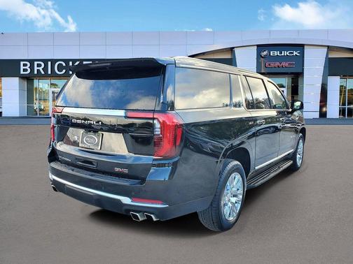 Onyx Black 2025 GMC Yukon XL Denali