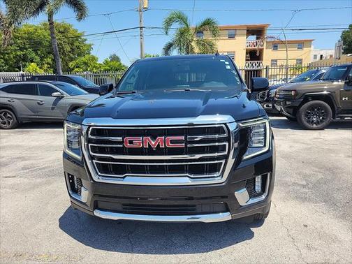 2022 GMC Yukon SLT