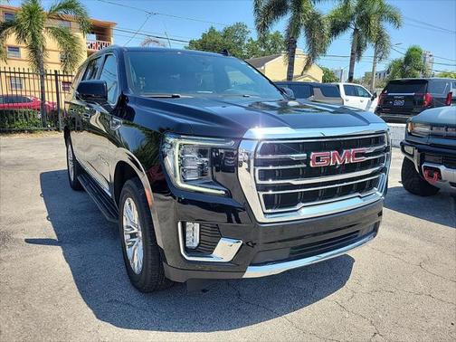 2022 GMC Yukon SLT