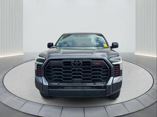 2024 Toyota Tundra Hybrid Platinum