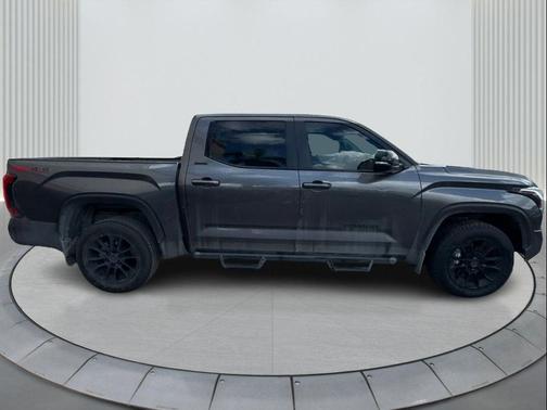2024 Toyota Tundra Hybrid Platinum