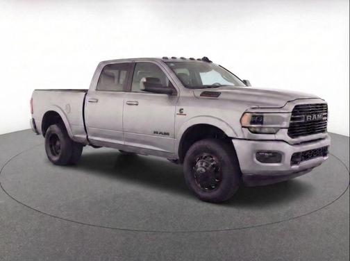 2020 RAM 3500 Laramie Crew Cab 4x4 8' Box