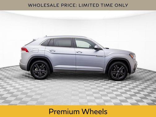 2022 Volkswagen Atlas Cross Sport 2.0T SEL