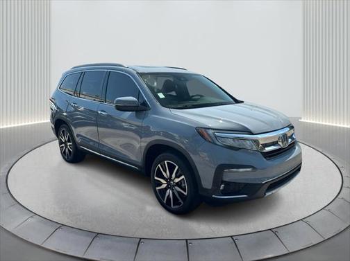 2022 Honda Pilot Touring 8-Passenger