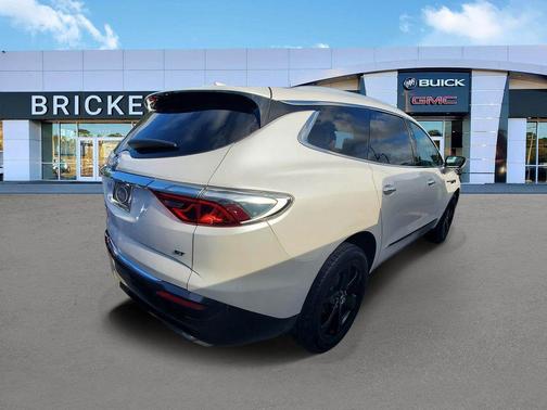 White Frost Tricoat 2024 Buick Enclave Essence FWD