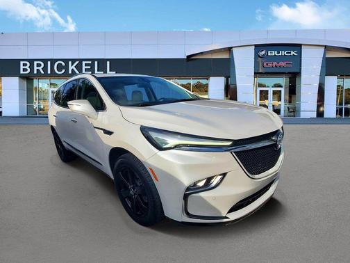 White Frost Tricoat 2024 Buick Enclave Essence FWD