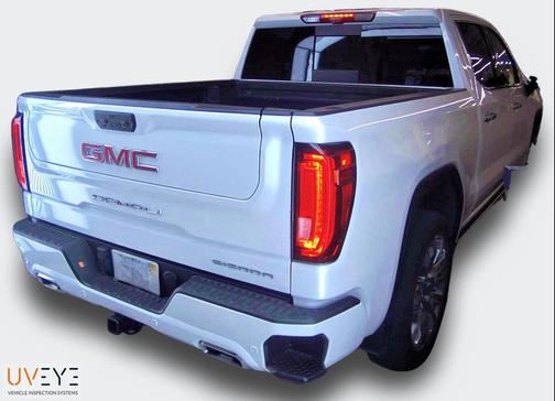 White Frost Tricoat 2023 GMC Sierra 1500 Denali