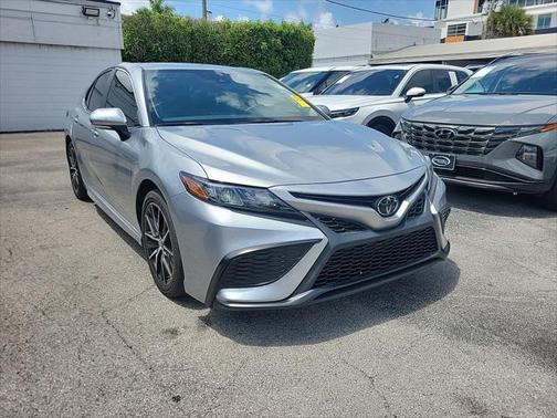 2022 Toyota Camry SE
