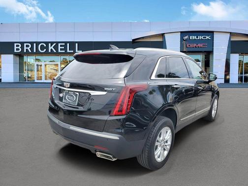 Stellar Black Metallic 2023 Cadillac XT5 Luxury