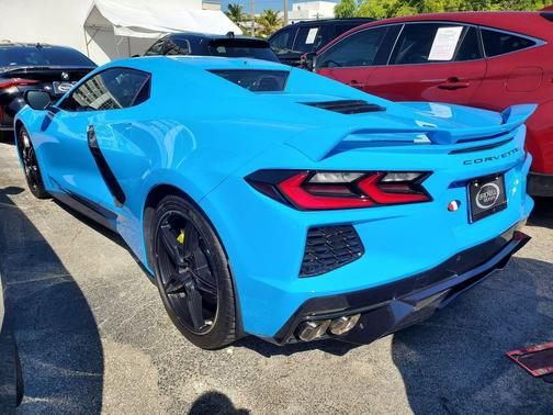 Rapid Blue 2021 Chevrolet Corvette Stingray w/3LT