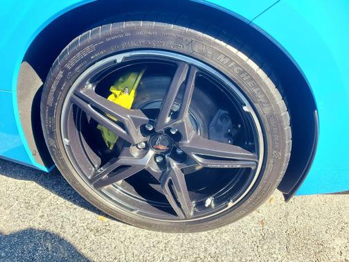 Rapid Blue 2021 Chevrolet Corvette Stingray w/3LT
