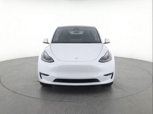 2025 Tesla Model Y Long Range Dual Motor All-Wheel Drive