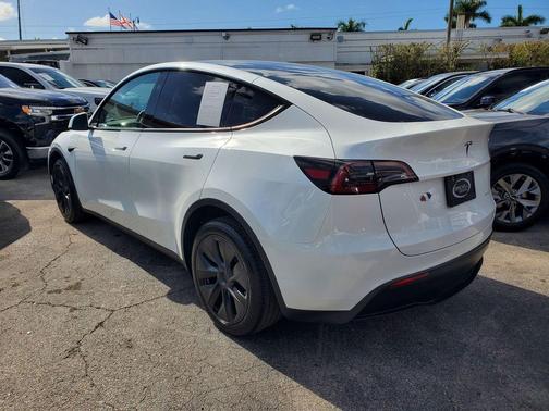 2025 Tesla Model Y Long Range Dual Motor All-Wheel Drive