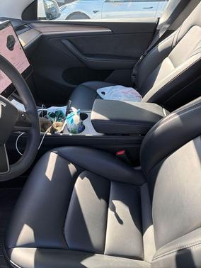 2025 Tesla Model Y Long Range Dual Motor All-Wheel Drive