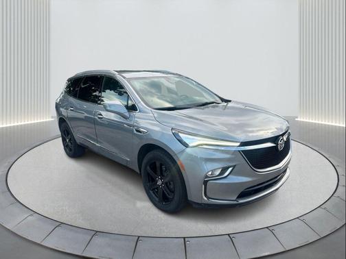 2023 Buick Enclave Essence FWD