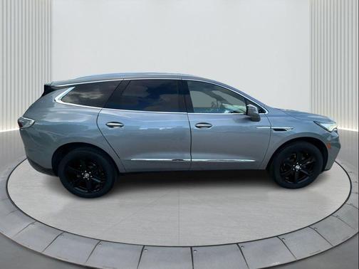 2023 Buick Enclave Essence FWD