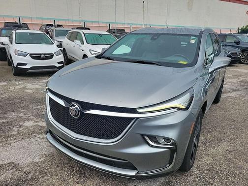 2023 Buick Enclave Essence FWD