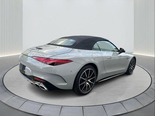 2022 Mercedes-Benz AMG SL 63 Base