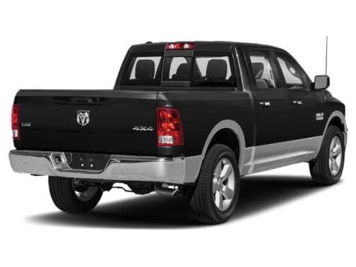 Brilliant Black Crystal Pearlcoat 2018 RAM 1500 Big Horn
