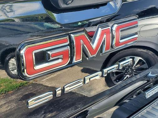 Onyx Black 2023 GMC Sierra 1500 Elevation