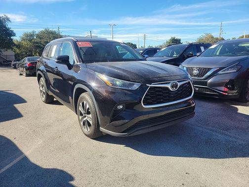 2021 Toyota Highlander XLE