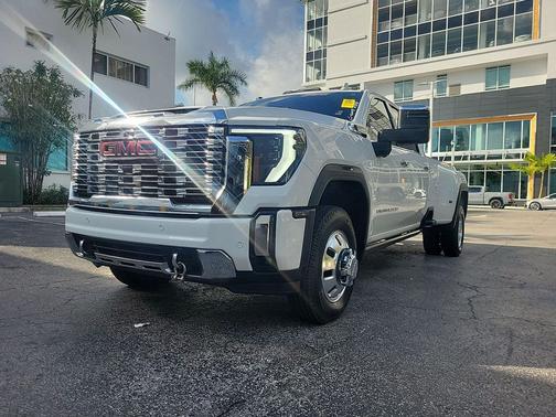 2024 GMC Sierra 3500 Denali