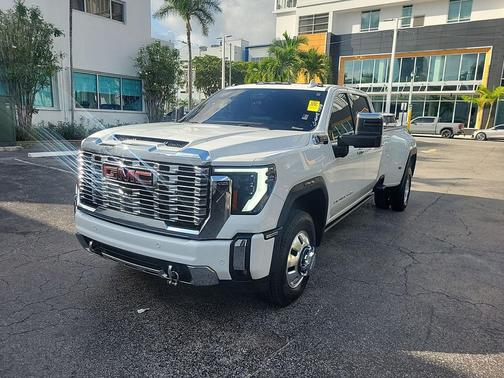 2024 GMC Sierra 3500 Denali