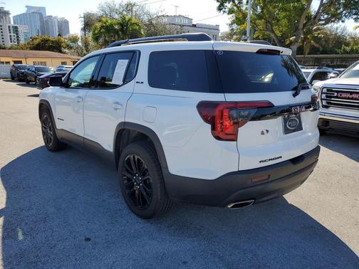 2022 GMC Acadia FWD SLE