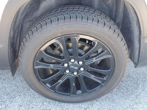 2022 GMC Acadia FWD SLE