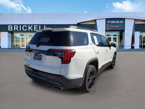 2022 GMC Acadia FWD SLE