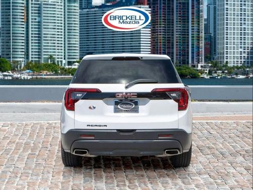 2022 GMC Acadia FWD SLE