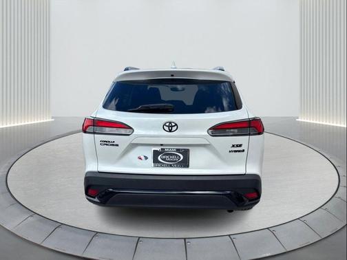 2023 Toyota Corolla Hybrid SE