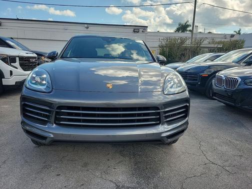 2022 Porsche Cayenne Cayenne