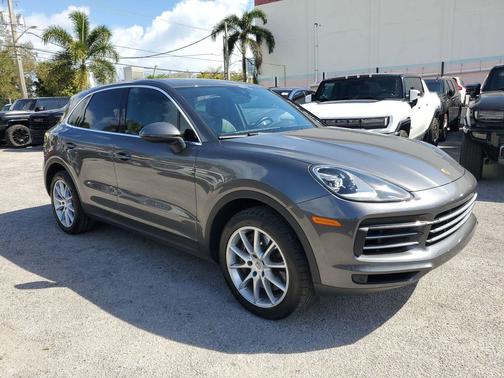 2022 Porsche Cayenne Cayenne