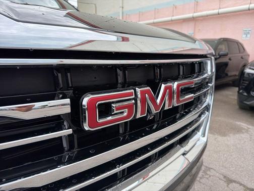 Onyx Black 2023 GMC Yukon XL SLT