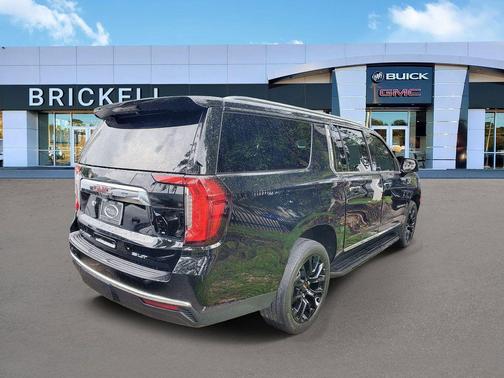 Onyx Black 2023 GMC Yukon XL SLT