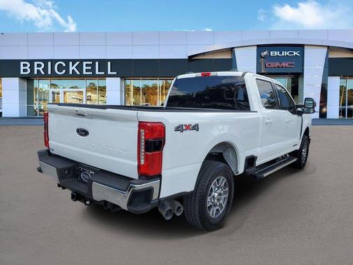 OXFORD WHITE 2026 Ford F-250 Lariat