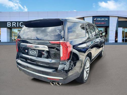 2023 GMC Yukon XL Denali