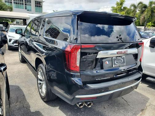 2023 GMC Yukon XL Denali