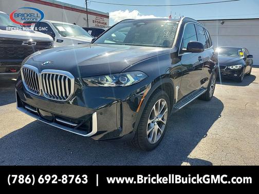 Black Sapphire Metallic 2024 BMW X5 sDrive40i