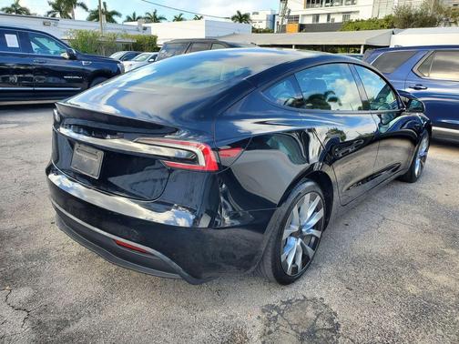 2025 Tesla Model 3 Long Range