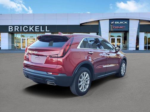 2023 Cadillac XT4 Luxury