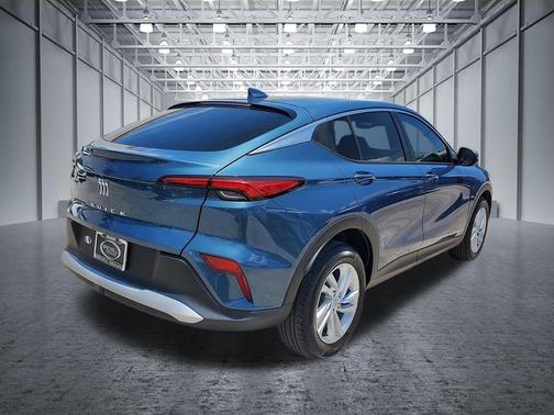 Ocean Blue Metallic 2024 Buick Envista Preferred FWD