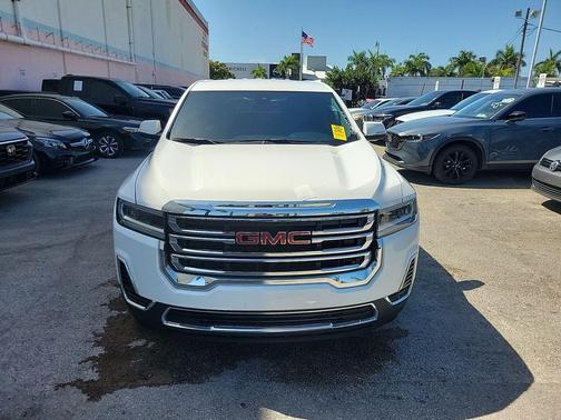 Summit White 2023 GMC Acadia SLE