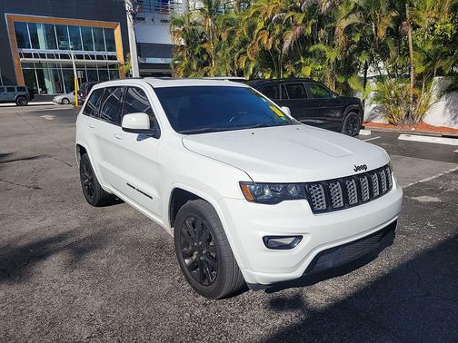 2021 Jeep Grand Cherokee Laredo